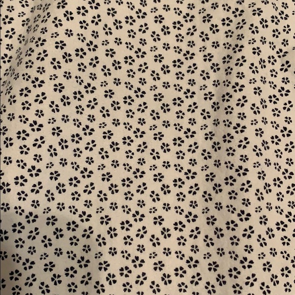 Long sleeve Floral button up - Picture 2 of 3